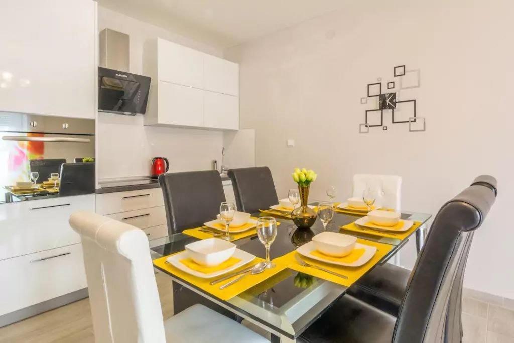 Sound Of The Sea Apartment ซาดาร์ ภายนอก รูปภาพ